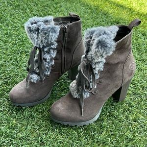 BUGATTI fur booties platform heel size 36 womens